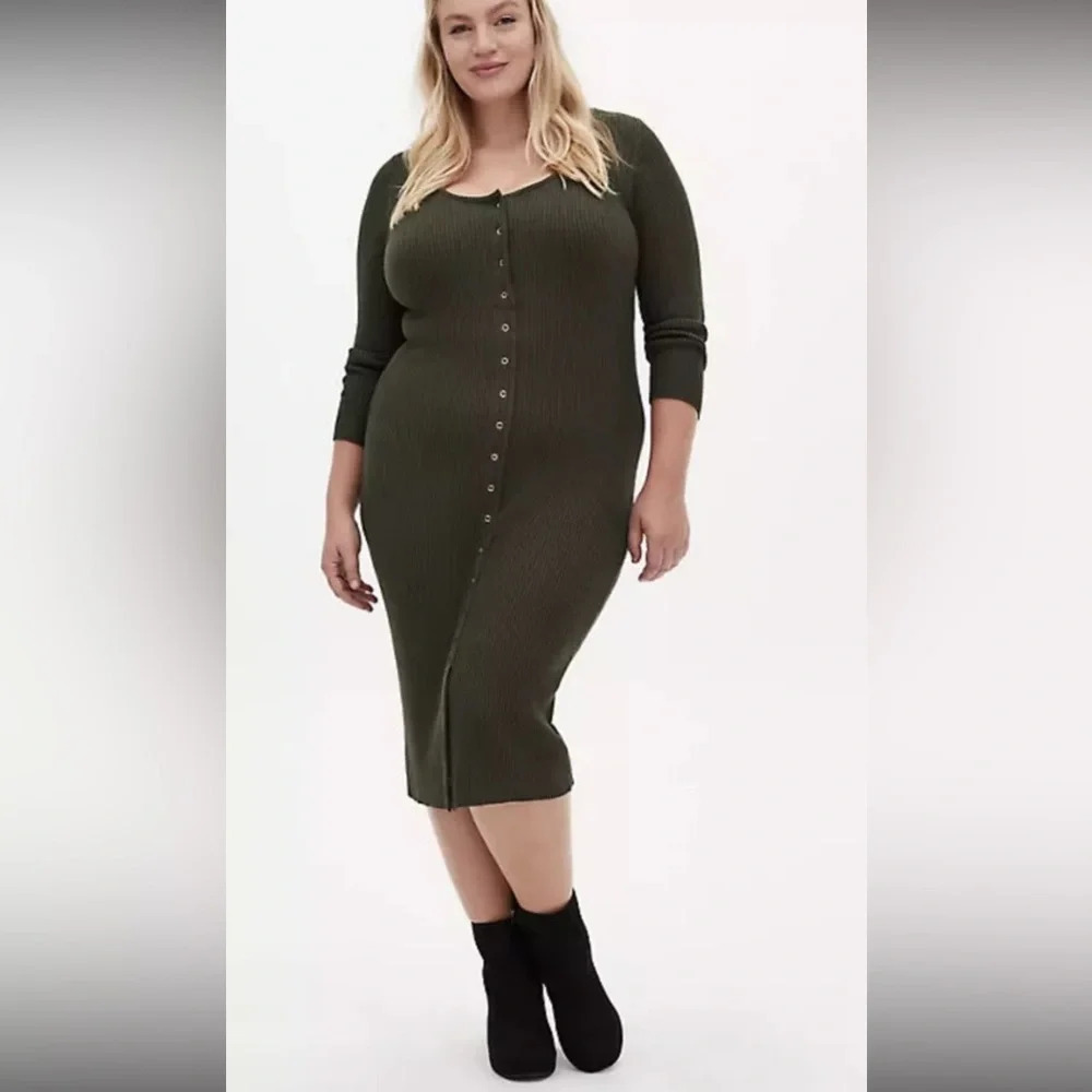 Torrid NWT Gray Button Front Bodycon Midi Dress Stretchy Business Casual Chic